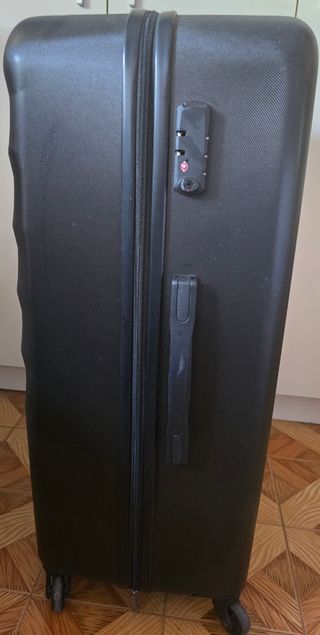 Maleta rígida Totto Bazy+ negra