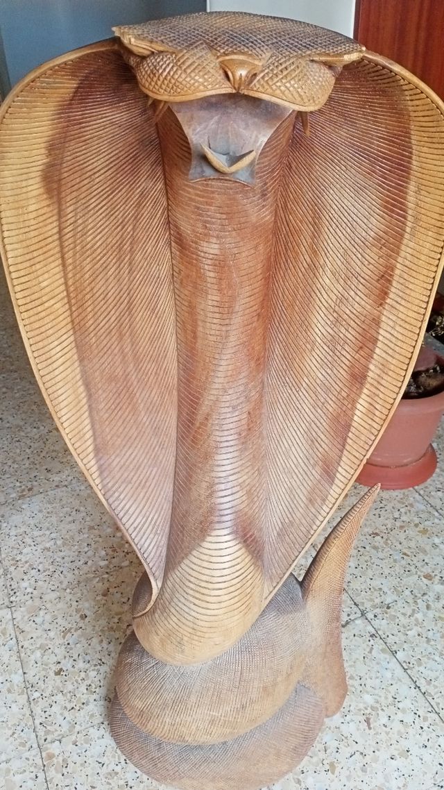 Escultura Cobra Madera de teca