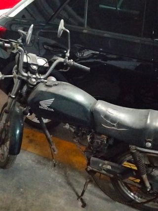 Honda CG 125 sin motor. Chasis con papeles.