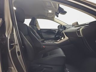 Lexus NX 2.5 300h Business Navigation 2WD