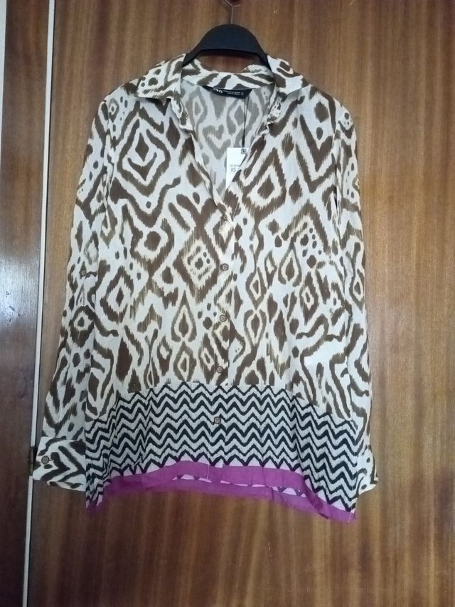 Camisa Zara étnica safari tendencia de segunda mano por 15 EUR en
