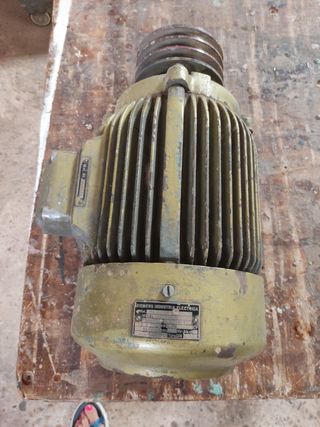 Motor Siemens trifásico 1415 RPM