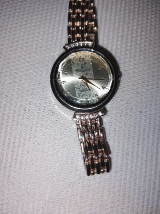 Reloj mujer dorado