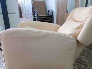Sillón reclinable beige