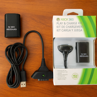 KIT PLAY AND CHARGE COMPATIBILE PER XBOX 360