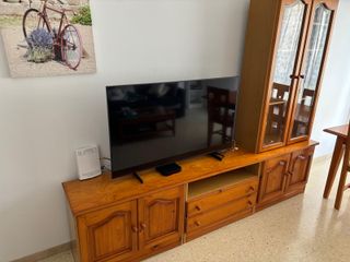 Mueble salón madera - Vitrina & TV