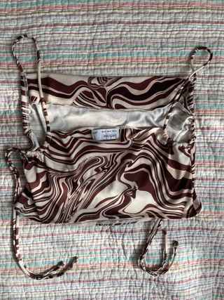 Top Bershka marrón/beige