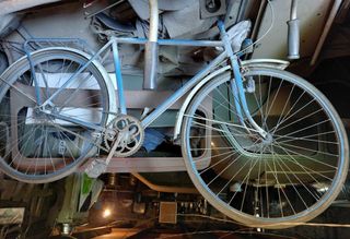 Bicicleta clásica azul