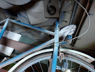 Bicicleta clásica azul