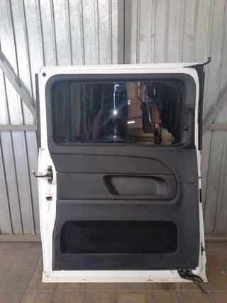 PUERTA LATERAL CORREDERA IZQ MERCEDES V220D 2016