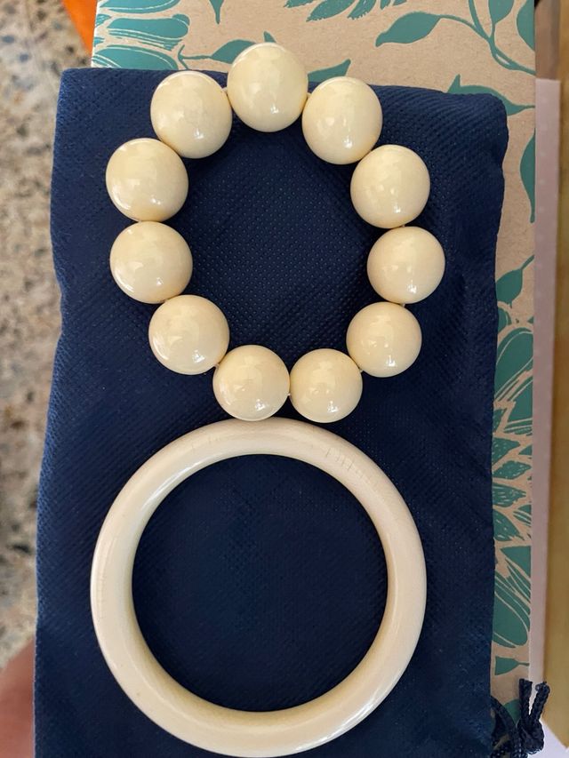 Pulseras de bolas y aro - de color marfil
