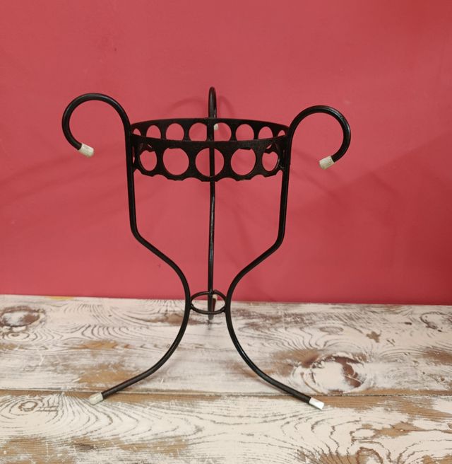 Plantador de ferro antigo