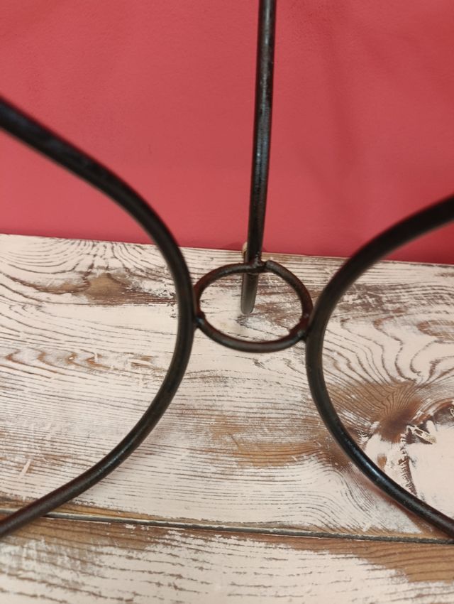 Plantador de ferro antigo