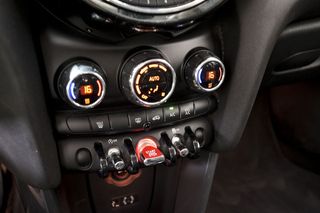 MINI Cooper   ONE D 5 PUERTAS 