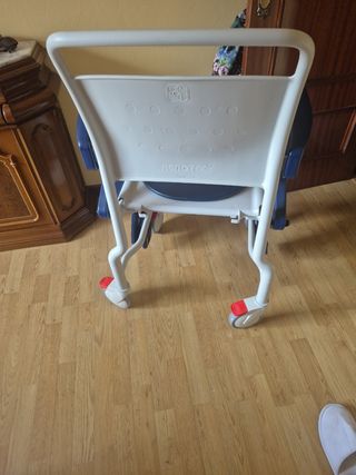 Silla ruedas movilidad interior casa