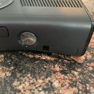 consola Xbox 360 negra + juego Half-Life 2