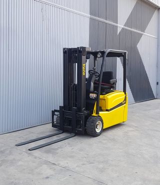 CARRETILLA ELEVADORA OCASION 2000 KILOS