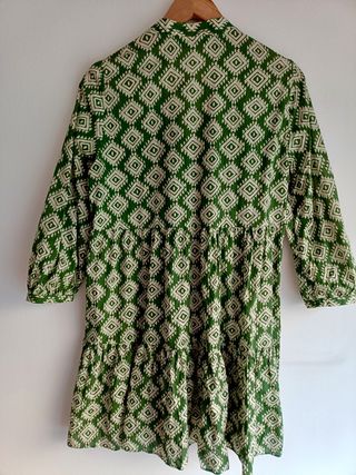 Vestido Zara verde estampado