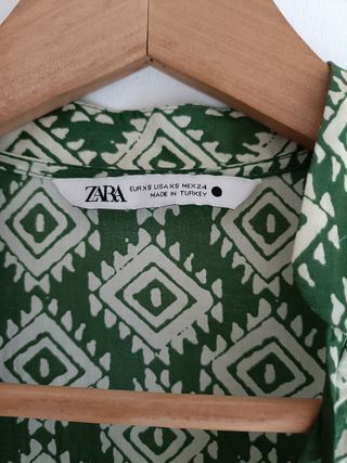 Vestido Zara verde estampado