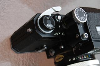 Nikon F + Objetivo 85mm Impecable