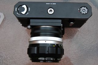 Nikon F + Objetivo 85mm Impecable