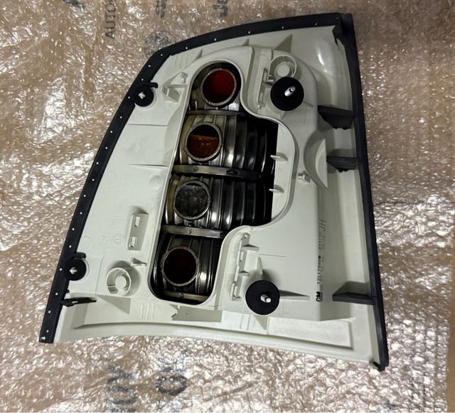 Pilotos Traseros Derechos Opel Astra G (1998-2002)