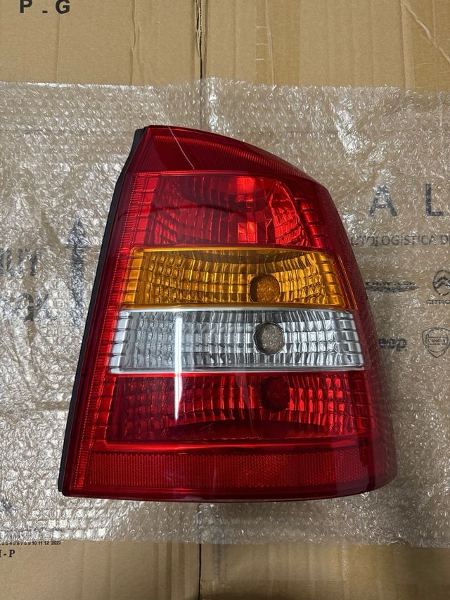 Pilotos Traseros Derechos Opel Astra G (1998-2002)