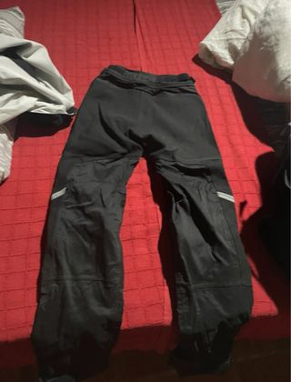 Chaqueta y pantalón moto BMW mujer