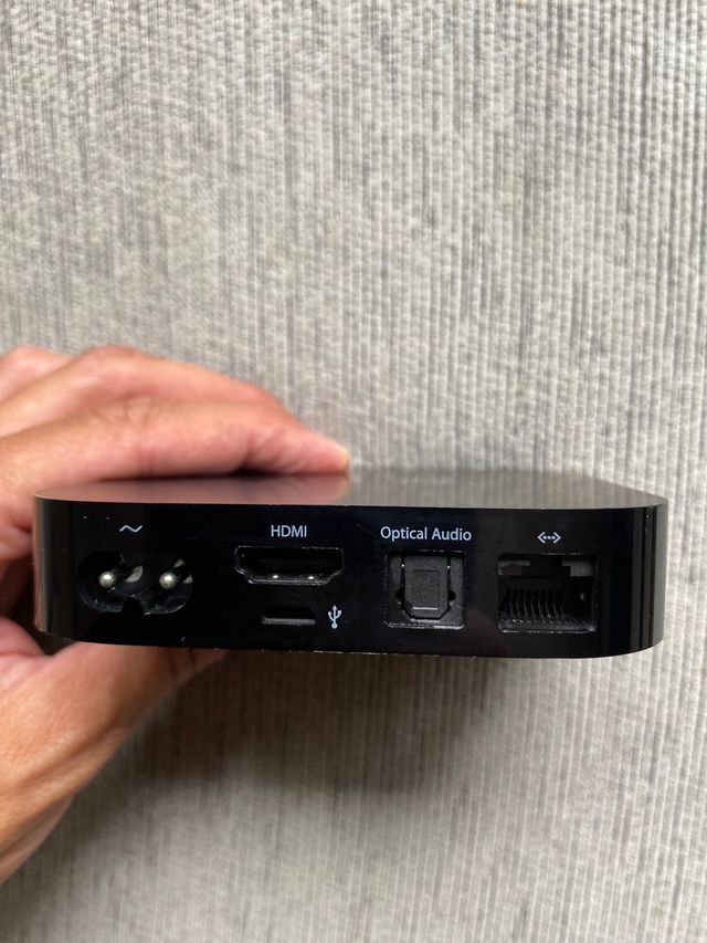 Apple TV + mando a distancia