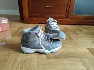 Zapatillas Jordan 11 Grises - 40