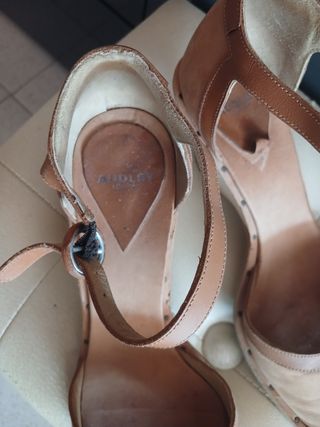 Sandalias Audley Marrón claro