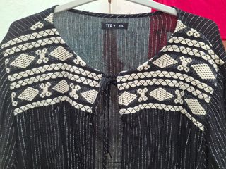 Chaqueta negra T 2XL. Medidas en descripción. Nuev