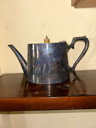 Tetera W&H antigua, plata