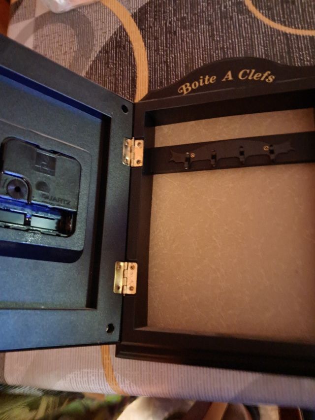 Reloj de pared - Negro con dorado