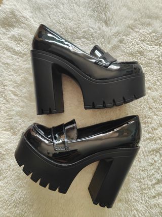 Pack 4 pares de zapatos de tacón sin estrenar 