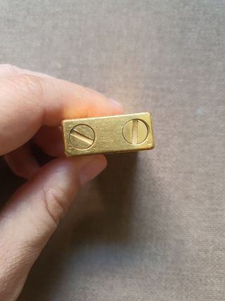 Encendedor dorado antiguo