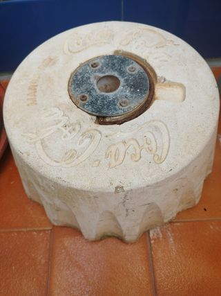 Soporte de piedra para sostener la Sombrilla.