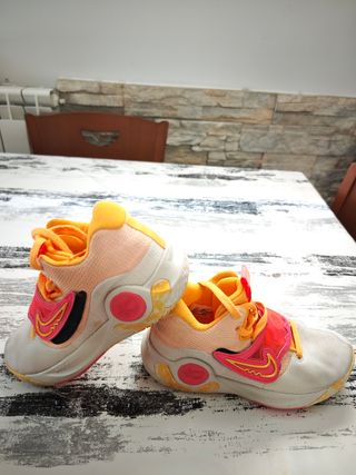 Zapatillas Nike KD 15 Rosa
