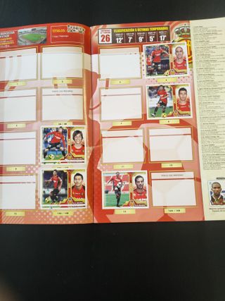 Album liga este 11-12 con un 30% de cromos aprox.