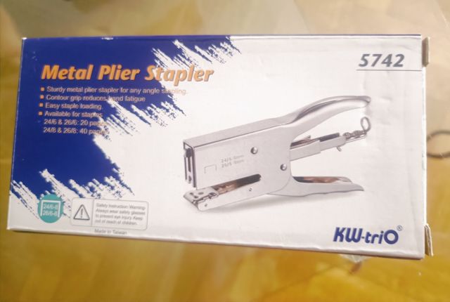 Grapadora Metal KW-trio 5742