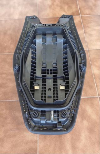 Asiento Honda Forza 750 (2025)