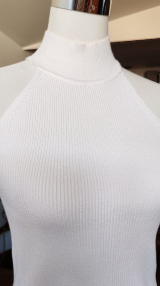 Top Zara bianco a costine - Tg M