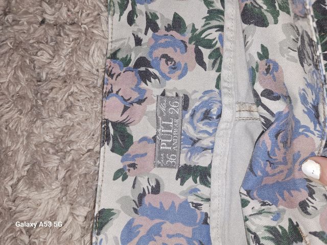 Falda flores - Vaquera azul y blanca