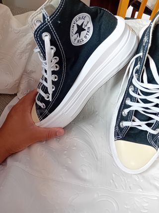 Converse Chuck Taylor Platform