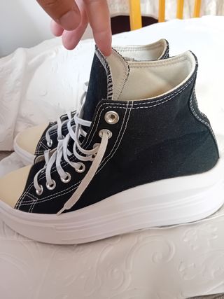 Converse Chuck Taylor Platform