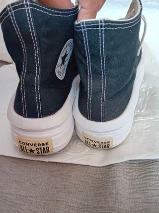 Converse Chuck Taylor Platform