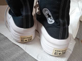Converse Chuck Taylor Platform