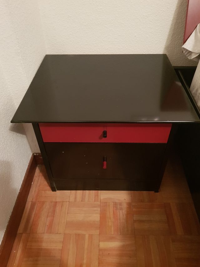 Mesitas noche 2 - Negro y Rojo