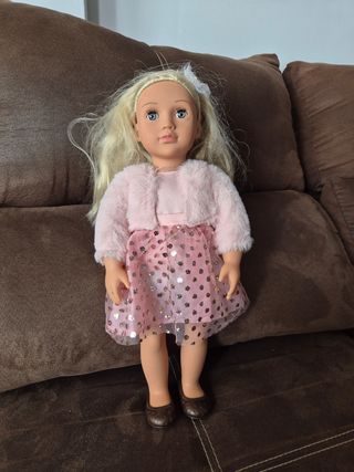 Muñeca 43cm vestida