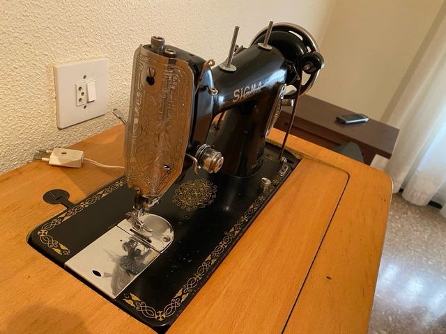 Máquina coser Sigma Antigua